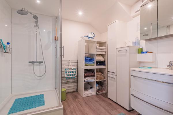 Strasbourg (67100) Strasbourg Meinau – Maison familiale avec jardin piscinable, terrasse et sous-sol aménagé