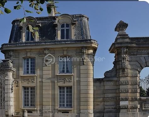 Demeure de 789,99 m²