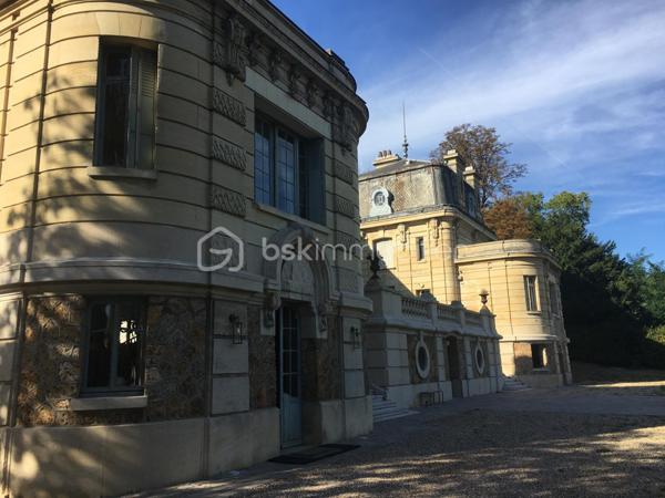 Demeure de 789,99 m²