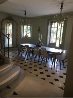 Demeure de 789,99 m²