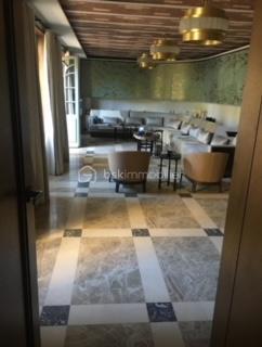 Demeure de 789,99 m²