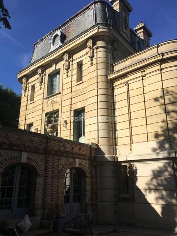 Demeure de 789,99 m²