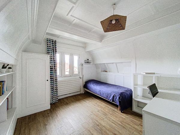 Maison 8 pièces de 206.49 m² - Rueil Malmaison