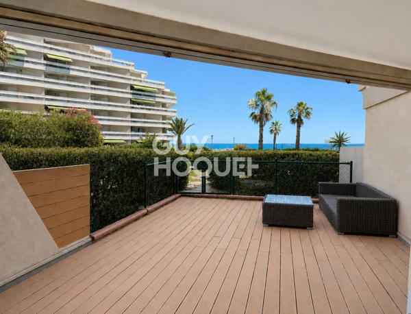 Appartement Vue Mer - T3 + 50m² de terrasse+ parking - résidence avec piscine