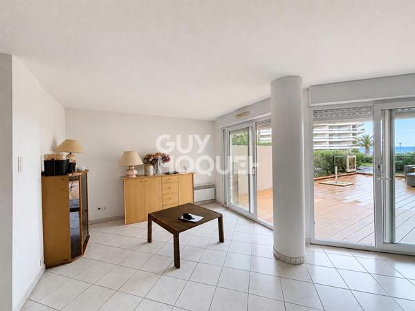Appartement Vue Mer - T3 + 50m² de terrasse+ parking - résidence avec piscine