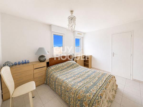 Appartement Vue Mer - T3 + 50m² de terrasse+ parking - résidence avec piscine