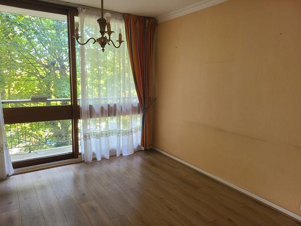 Appartement 4 pièces à vendre à Fontenay-le-Fleury - Calme et Confort