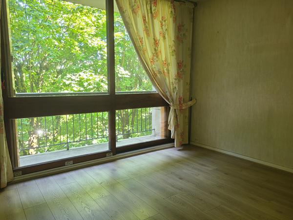 Appartement 4 pièces à vendre à Fontenay-le-Fleury - Calme et Confort
