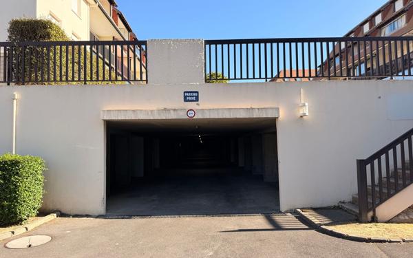 Stationnement à vendre