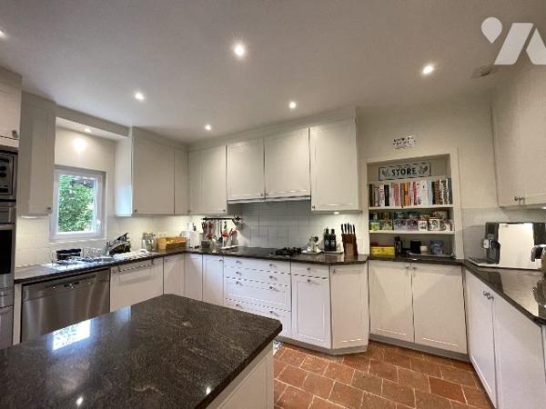 LISIEUX -30 min de DEAUVILLE