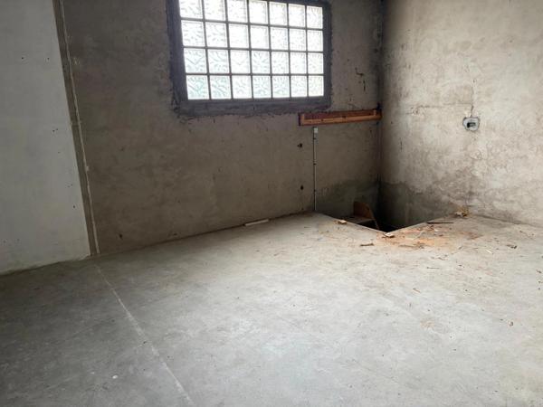 FONTENAY LE COMTE (85200) - CENTRE VILLE - APPARTEMENT DUPLEX RENOVE 3 CHAMBRES AVEC BALCON ET ANNEXES