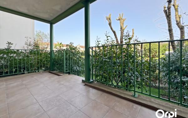 Appartement à vendre    2 pièces • 37 m2 Cogolin