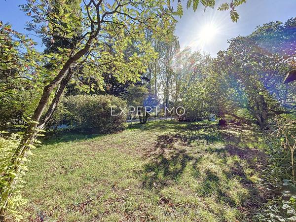 Ayguesvives (31450) À vendre à Ayguesvives : terrain constructible de 590 m2.