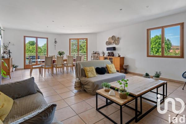 Maison à vendre 6 pièces 202 m² Neyron