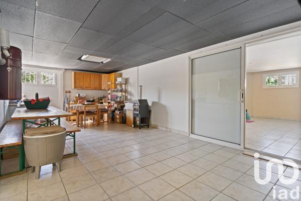 Maison à vendre 6 pièces 202 m² Neyron