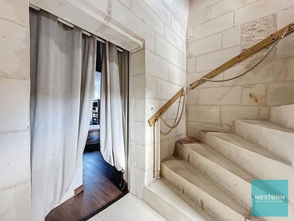 Maison à vendre à Bléré - 6 pièces, 4 chambres, très bon état