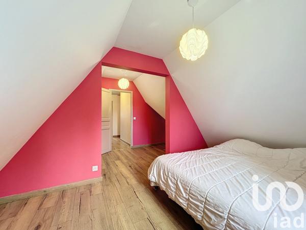 Maison traditionnelle 7 pièces de 175 m² à Othis (77280)