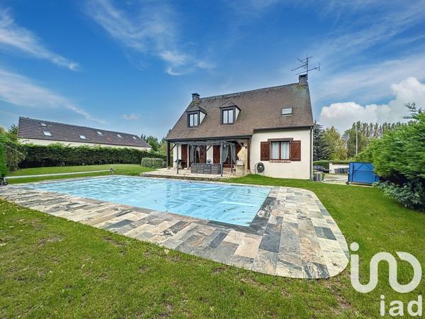 Maison traditionnelle 7 pièces de 175 m² à Othis (77280)