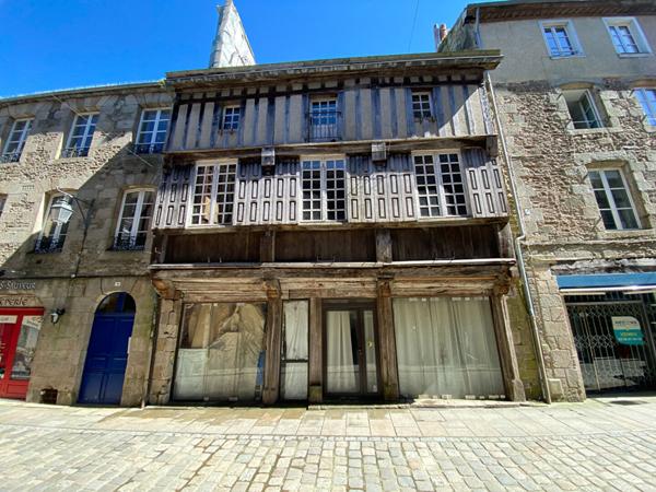 A vendre Immeuble à rénover dans le centre historique de Dinan