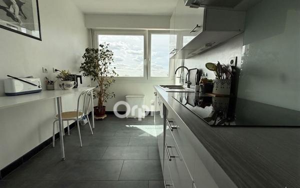 Appartement à vendre    5 pièces • 99,63 m2 Douai