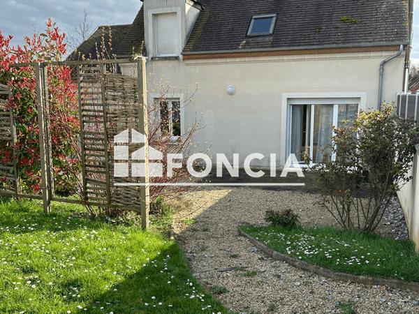 Location Maison 5 pièces 101.78 m² - 8 BIS RUE DU PUITS DE L'ORME Crepy 02870