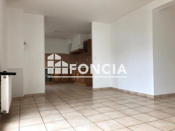 Location Maison 5 pièces 101.78 m² - 8 BIS RUE DU PUITS DE L'ORME Crepy 02870