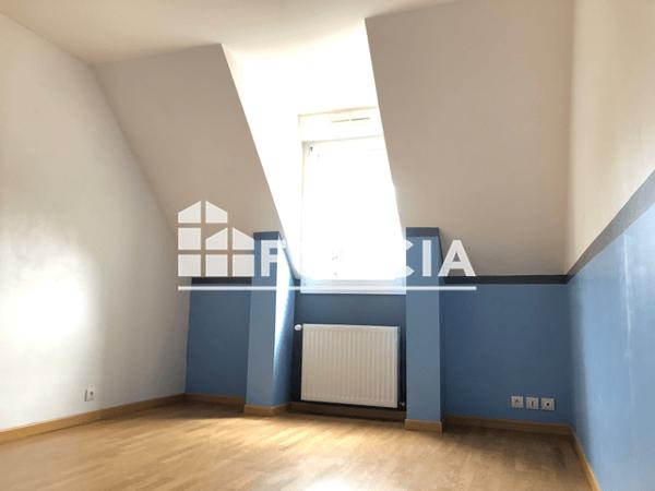 Location Maison 5 pièces 101.78 m² - 8 BIS RUE DU PUITS DE L'ORME Crepy 02870