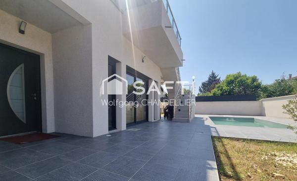 Maison  avec 5 chambres dont 2 suites parentale!