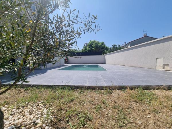 Maison  avec 5 chambres dont 2 suites parentale!