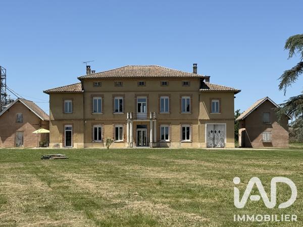 Maison à vendre 8 pièces 347,5 m² Fronton
