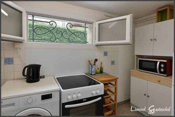 Maison familiale rénovée avec appartement indépendant en bordure de Rivière à vendre 9 pièces PINEUILH (33)