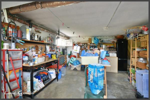 Maison familiale rénovée avec appartement indépendant en bordure de Rivière à vendre 9 pièces PINEUILH (33)