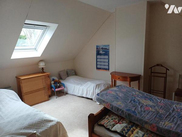 A PIRIAC-SUR-MER (44) à proximité de la Plage du Port au Loup