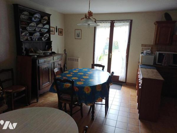 A PIRIAC-SUR-MER (44) à proximité de la Plage du Port au Loup