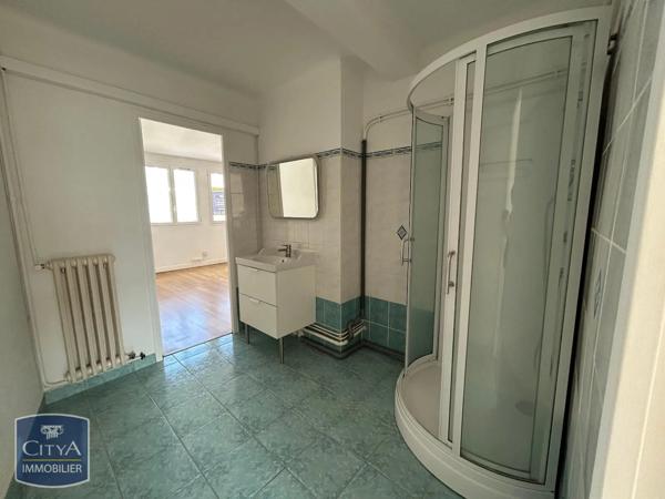 Appartement à louer 3 pièces 66.67m² Tours (37000)