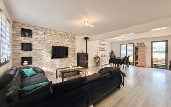 Maison à vendre    7 pièces •  Genlis