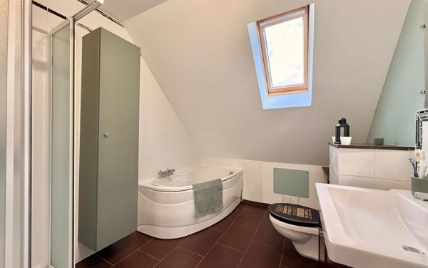 Maison à vendre    7 pièces •  Genlis