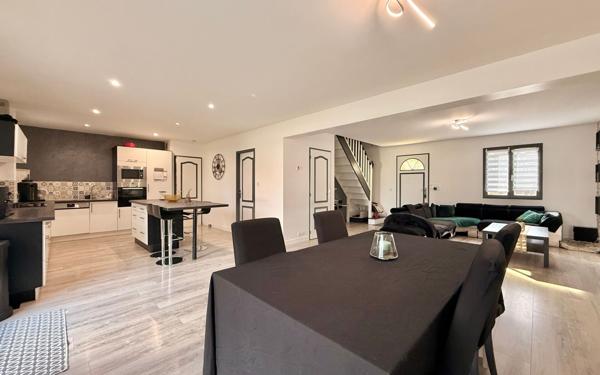 Maison à vendre    7 pièces •  Genlis