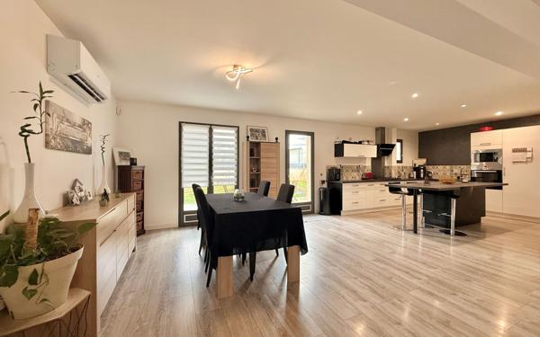 Maison à vendre    7 pièces •  Genlis