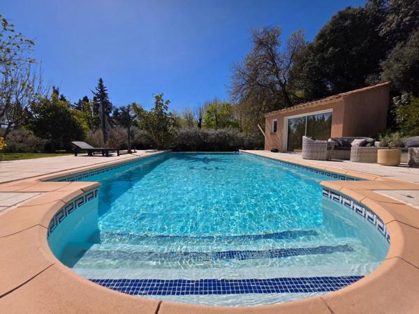 Villa d’exception de plain-pied – 200 m² sur 3 000 m² de terrain arboré