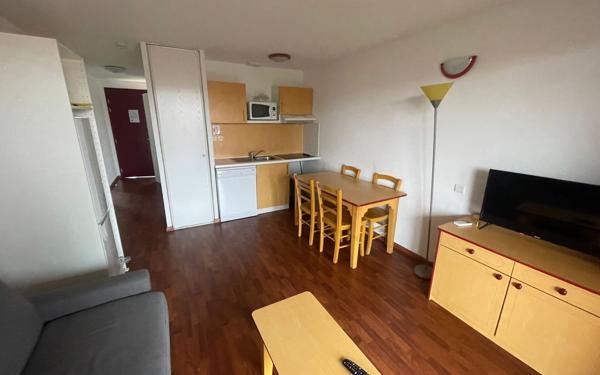 Appartement à louer    3 pièces •  Cassen