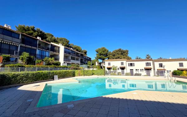 Appartement à vendre    1 pièce • 18 m2 La Seyne-sur-Mer