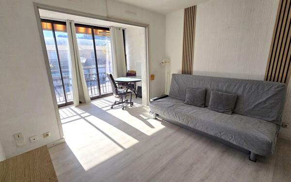 Appartement à vendre    1 pièce • 18 m2 La Seyne-sur-Mer