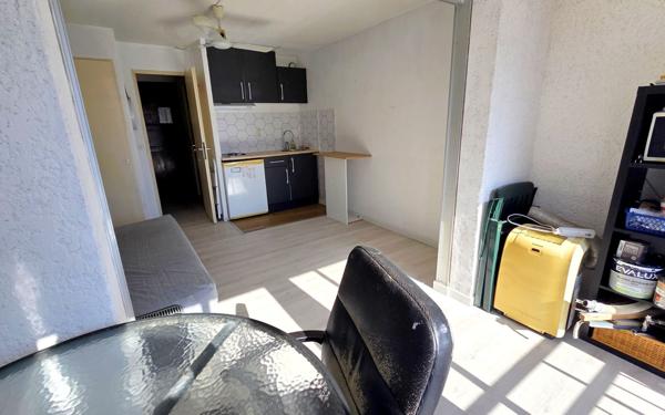 Appartement à vendre    1 pièce • 18 m2 La Seyne-sur-Mer