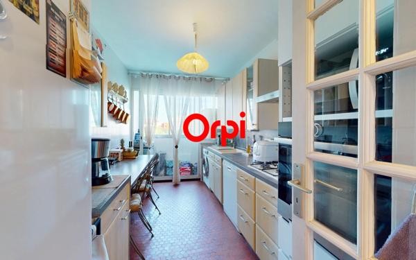 Appartement à vendre    4 pièces • 71 m2 Vaulx-en-Velin