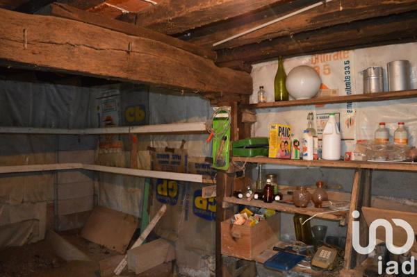 Maison de village 3 pièces de 45 m² à Venoy (89290)