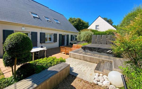 Maison à vendre    5 pièces • 160,90 m2 Larmor-Plage