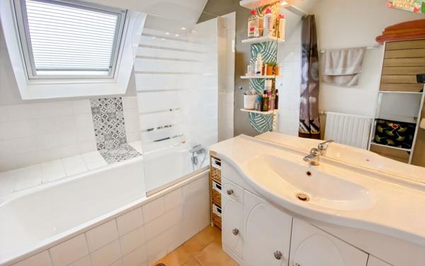 Maison à vendre    5 pièces • 160,90 m2 Larmor-Plage