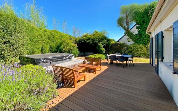 Maison à vendre    5 pièces • 160,90 m2 Larmor-Plage