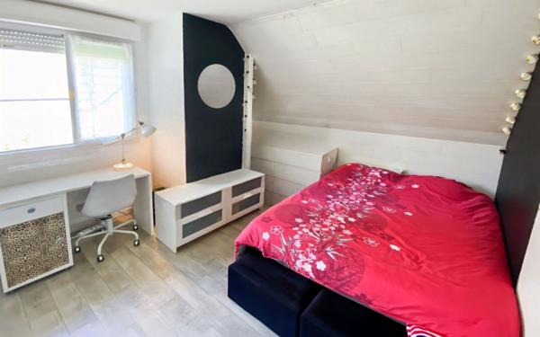 Maison à vendre    5 pièces • 160,90 m2 Larmor-Plage